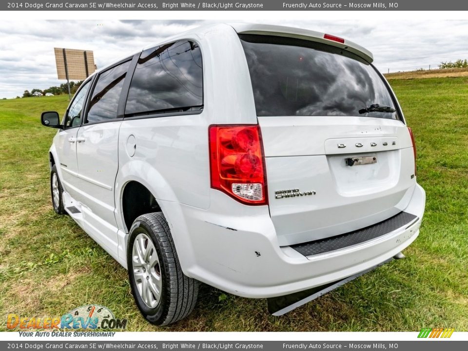 2014 Dodge Grand Caravan SE w/Wheelchair Access Bright White / Black/Light Graystone Photo #11