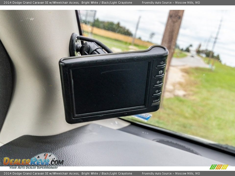 2014 Dodge Grand Caravan SE w/Wheelchair Access Bright White / Black/Light Graystone Photo #34
