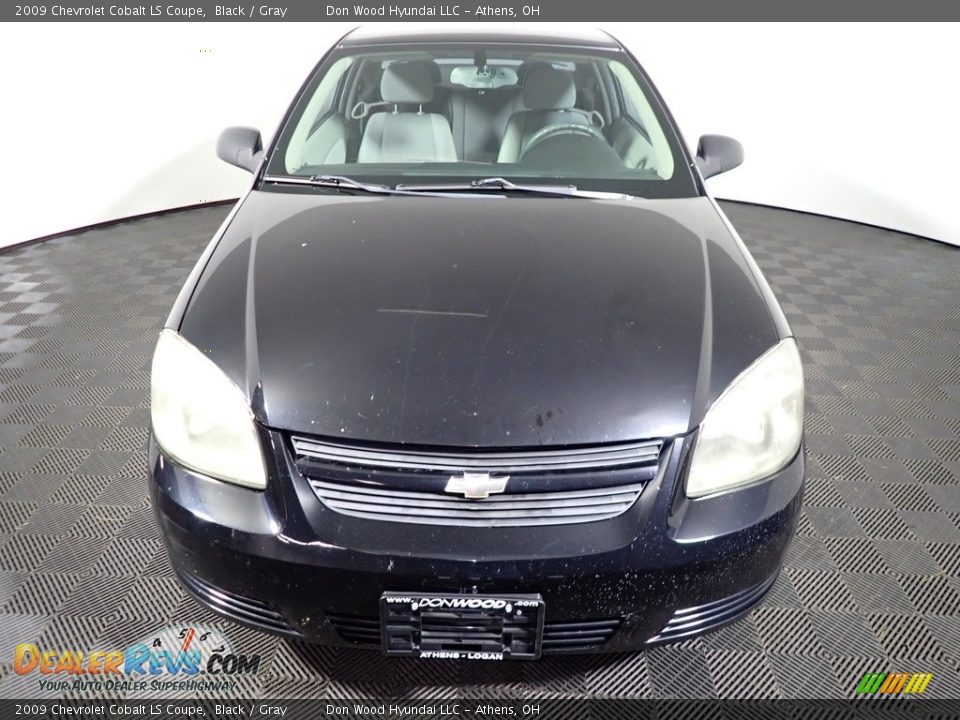 2009 Chevrolet Cobalt LS Coupe Black / Gray Photo #4