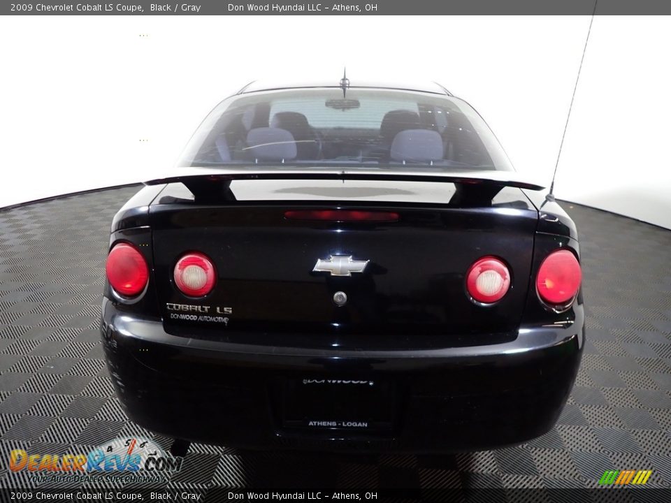 2009 Chevrolet Cobalt LS Coupe Black / Gray Photo #11