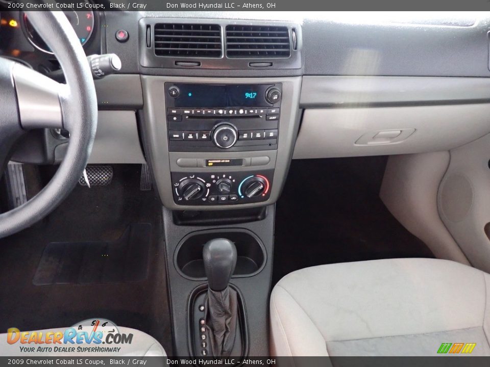 2009 Chevrolet Cobalt LS Coupe Black / Gray Photo #26