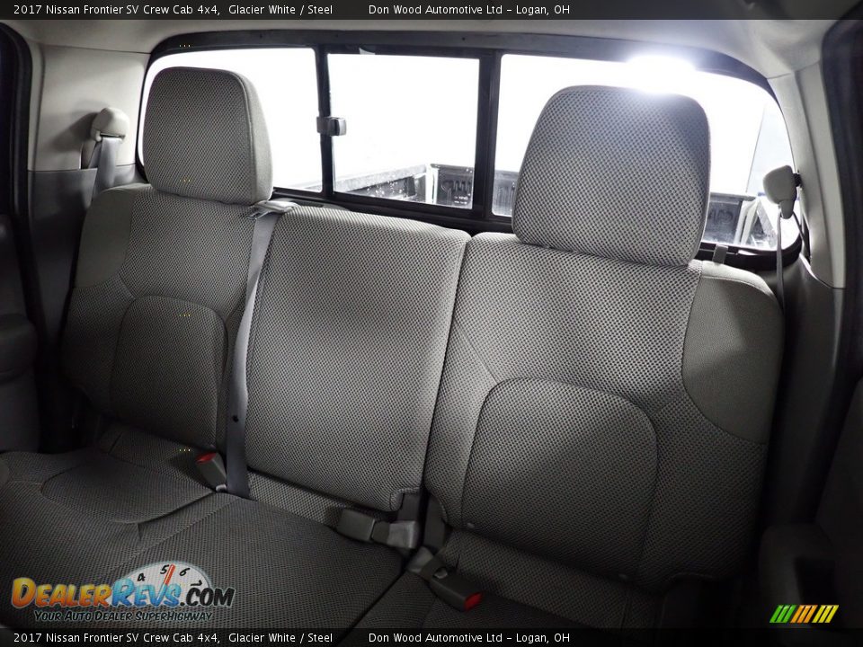 2017 Nissan Frontier SV Crew Cab 4x4 Glacier White / Steel Photo #30