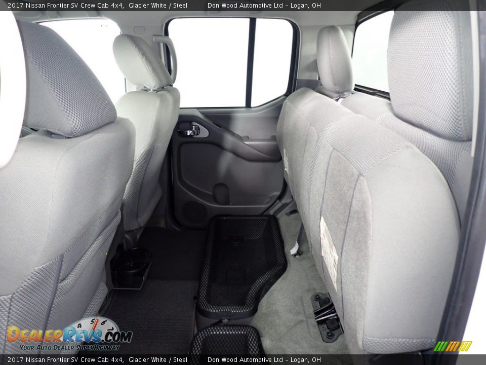 Rear Seat of 2017 Nissan Frontier SV Crew Cab 4x4 Photo #33