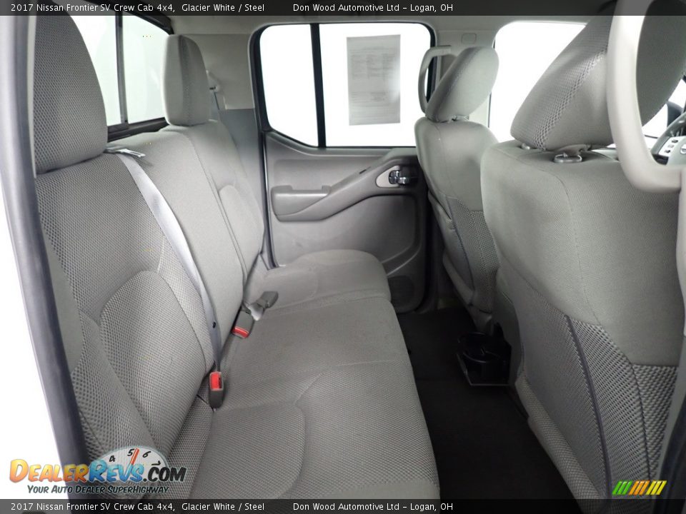 Rear Seat of 2017 Nissan Frontier SV Crew Cab 4x4 Photo #35