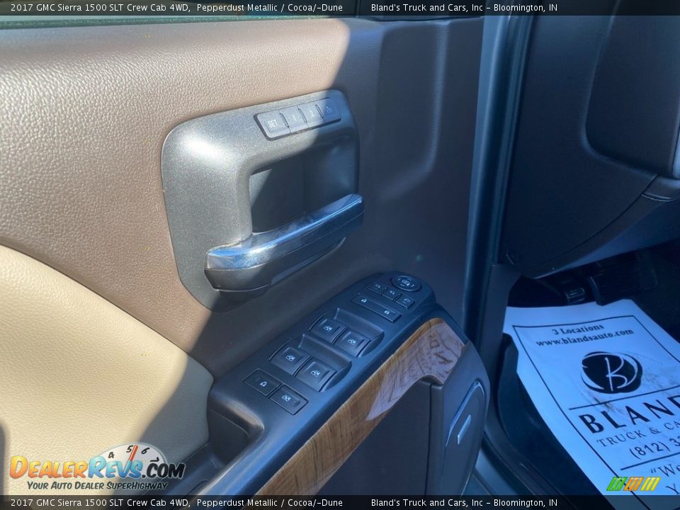Door Panel of 2017 GMC Sierra 1500 SLT Crew Cab 4WD Photo #10