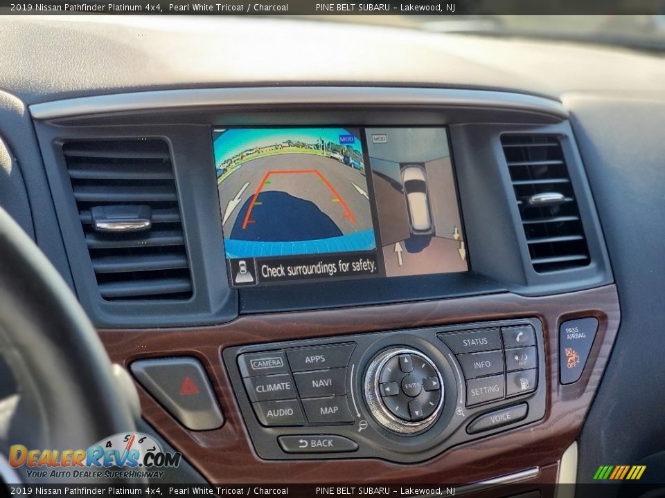 2019 Nissan Pathfinder Platinum 4x4 Pearl White Tricoat / Charcoal Photo #6