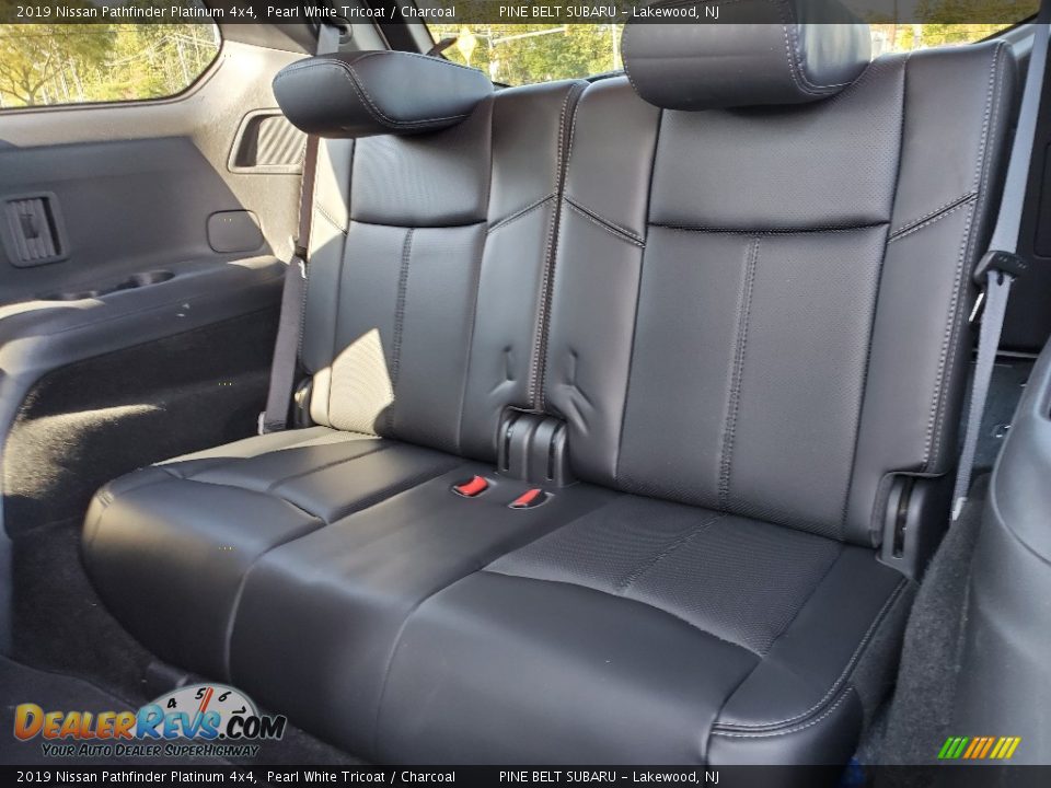 2019 Nissan Pathfinder Platinum 4x4 Pearl White Tricoat / Charcoal Photo #19