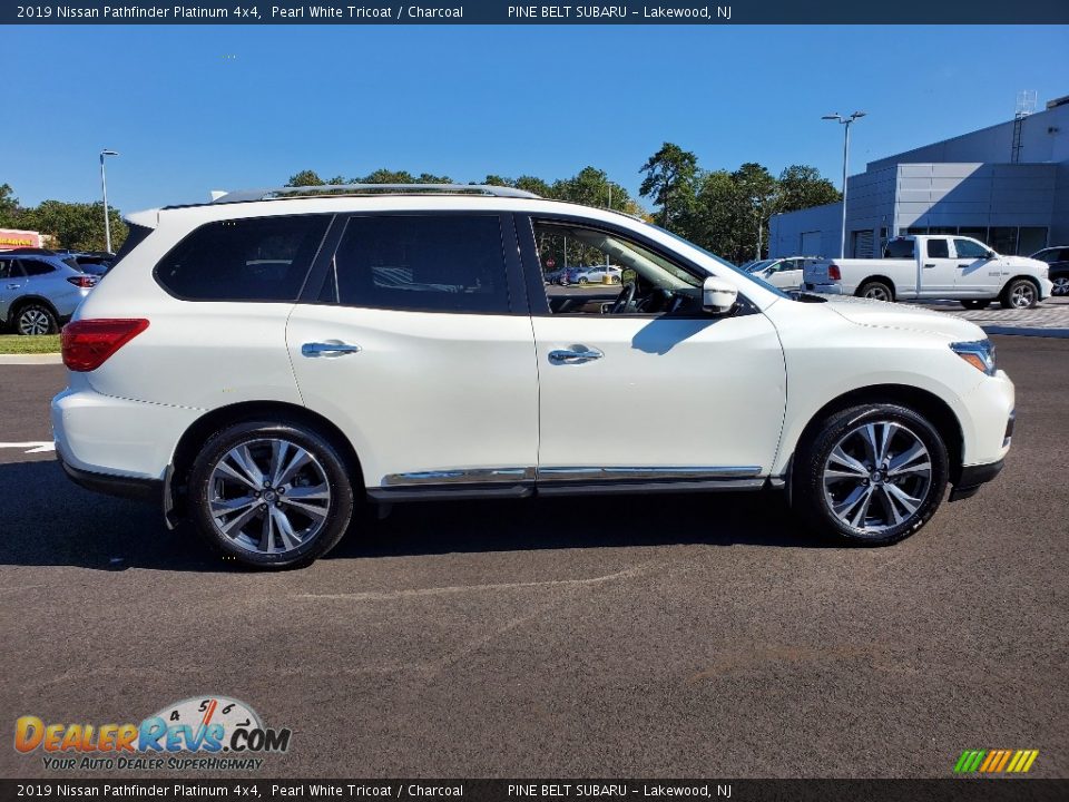2019 Nissan Pathfinder Platinum 4x4 Pearl White Tricoat / Charcoal Photo #26
