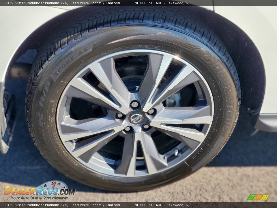 2019 Nissan Pathfinder Platinum 4x4 Pearl White Tricoat / Charcoal Photo #33