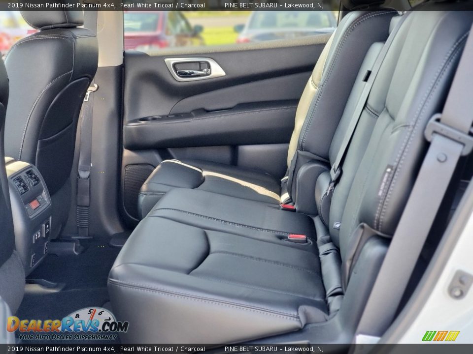 2019 Nissan Pathfinder Platinum 4x4 Pearl White Tricoat / Charcoal Photo #36