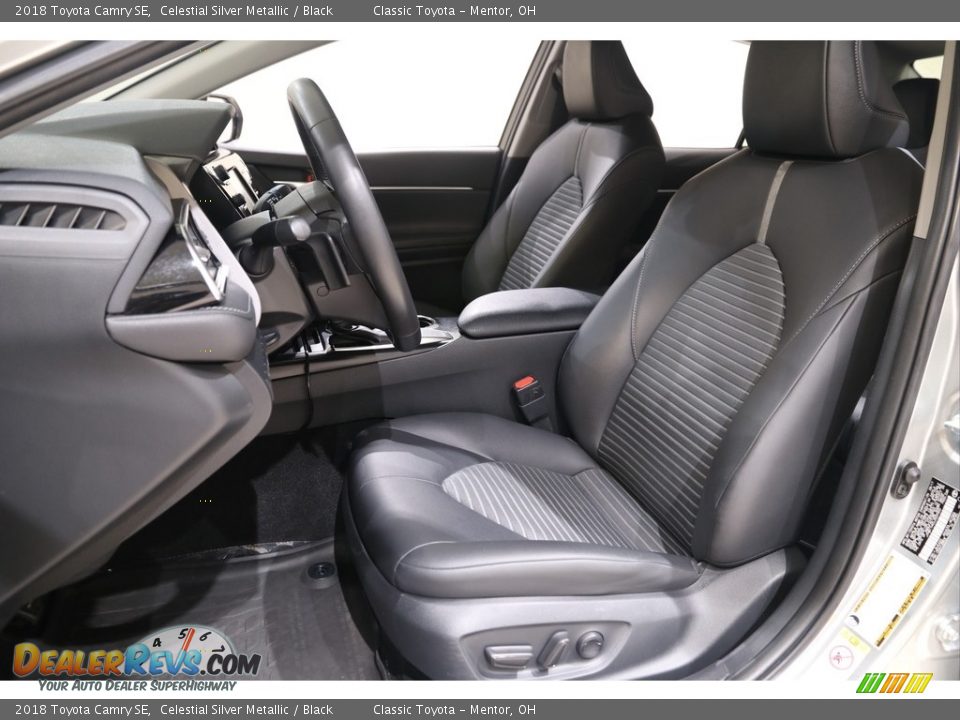 2018 Toyota Camry SE Celestial Silver Metallic / Black Photo #5