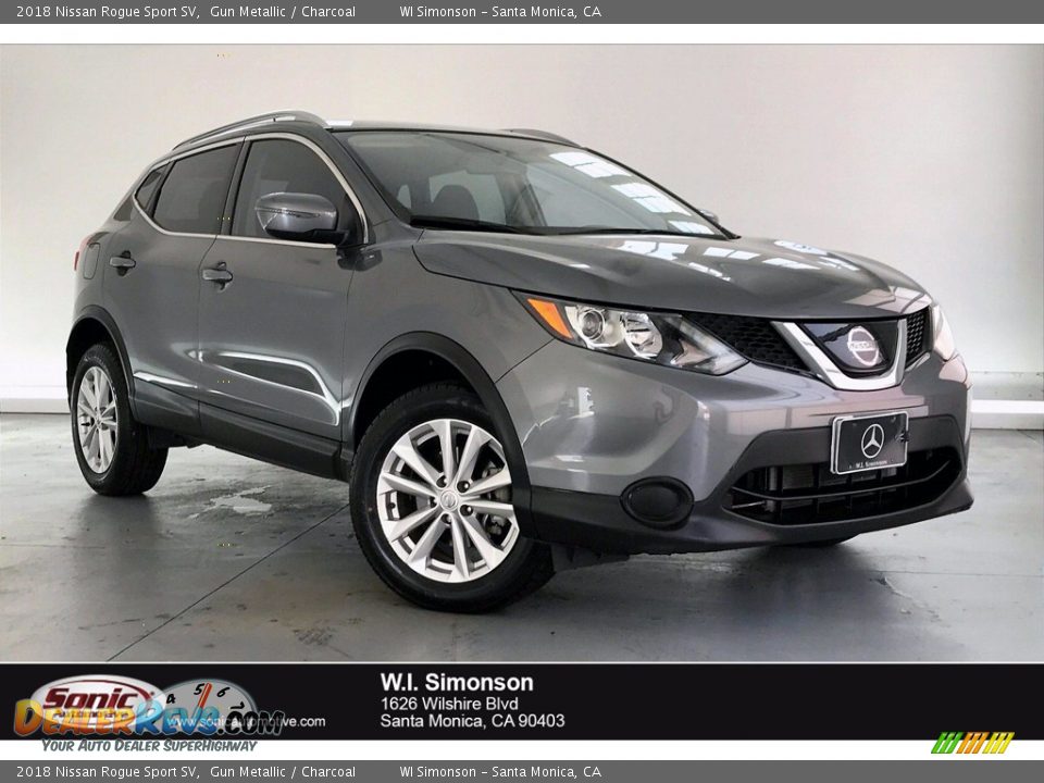 2018 Nissan Rogue Sport SV Gun Metallic / Charcoal Photo #1