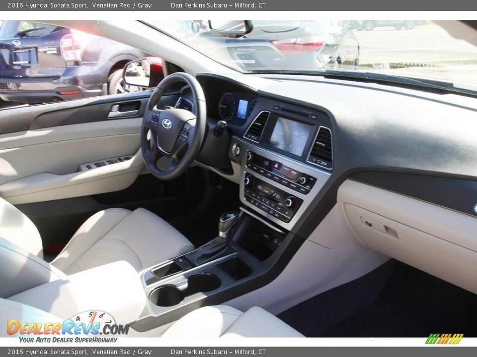 2016 Hyundai Sonata Sport Venetian Red / Gray Photo #15