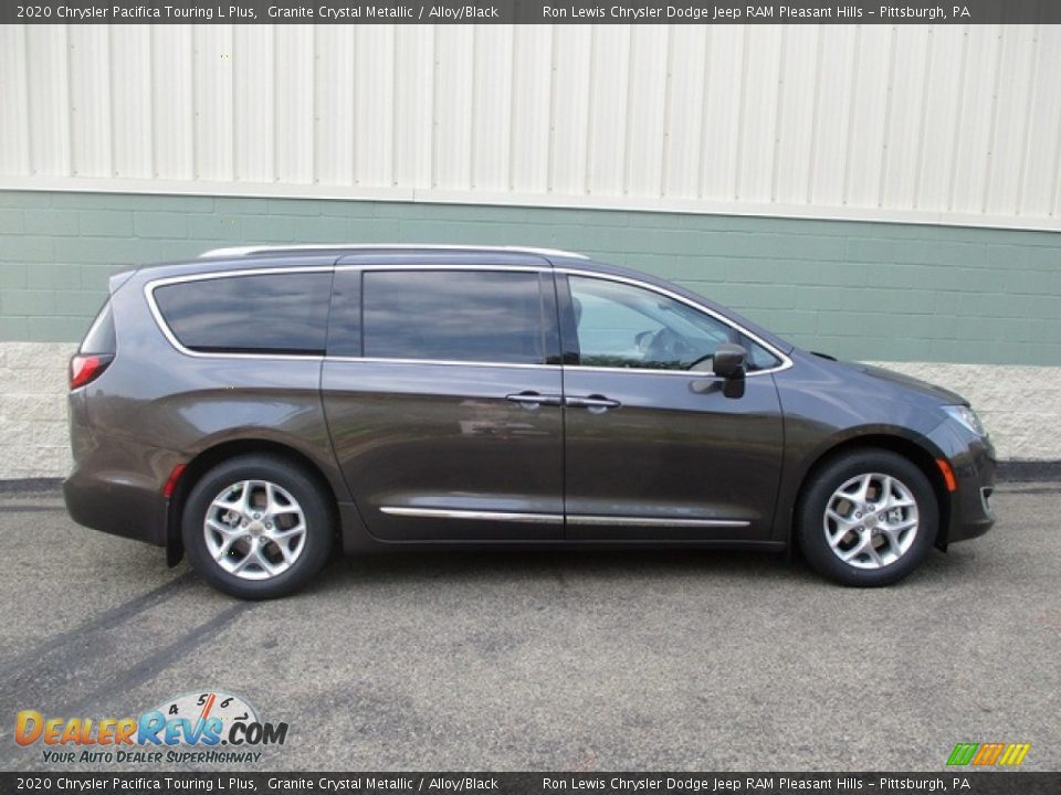 2020 Chrysler Pacifica Touring L Plus Granite Crystal Metallic / Alloy/Black Photo #2