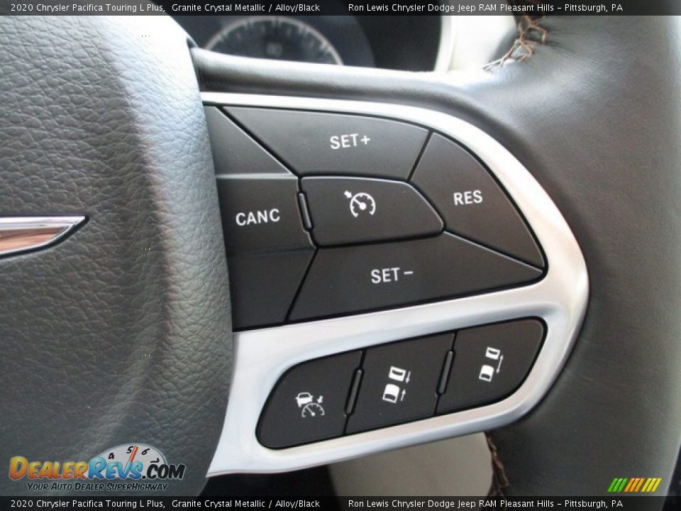2020 Chrysler Pacifica Touring L Plus Granite Crystal Metallic / Alloy/Black Photo #17