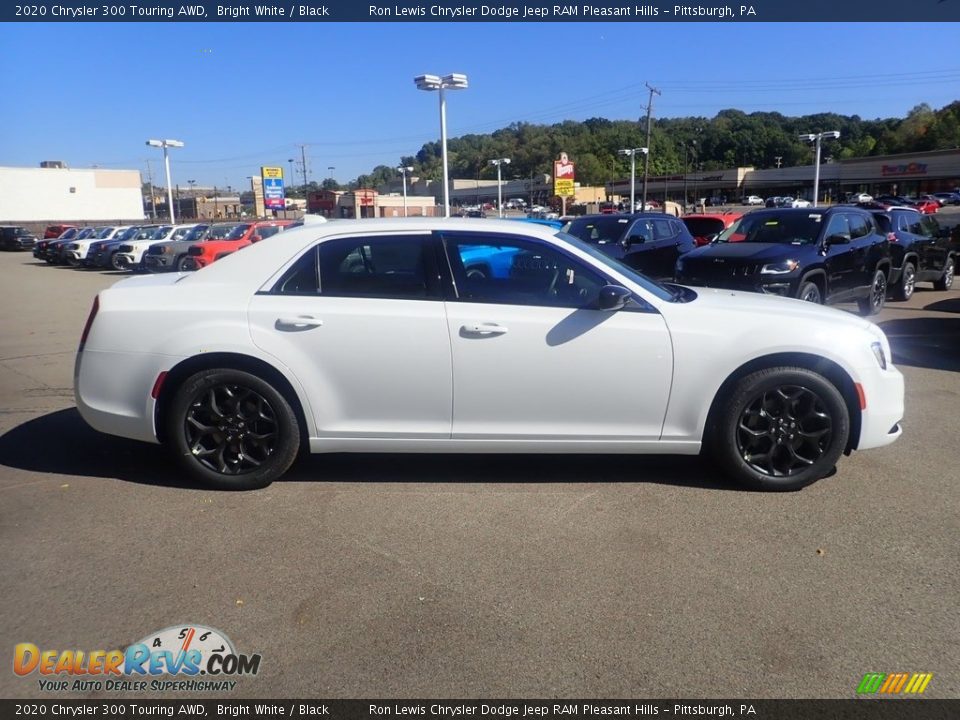 Bright White 2020 Chrysler 300 Touring AWD Photo #4