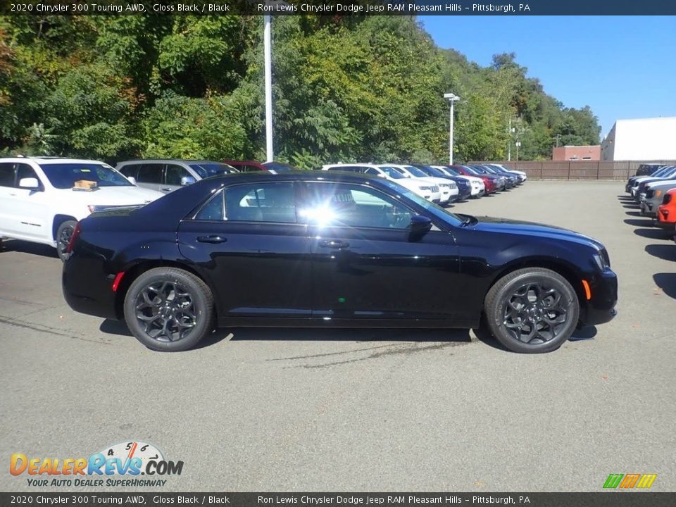 2020 Chrysler 300 Touring AWD Gloss Black / Black Photo #4