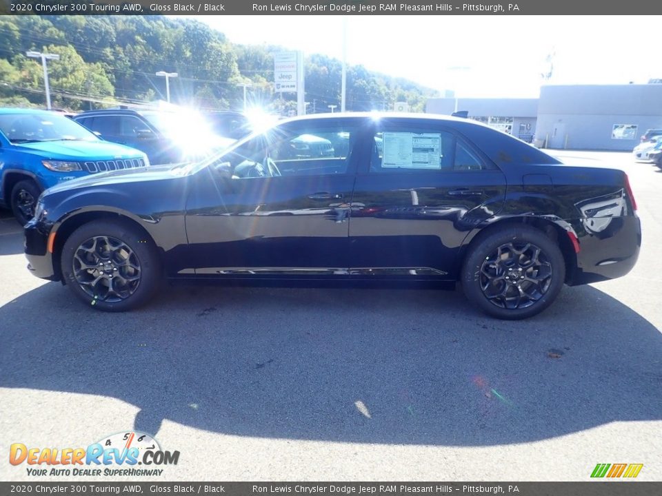 2020 Chrysler 300 Touring AWD Gloss Black / Black Photo #7