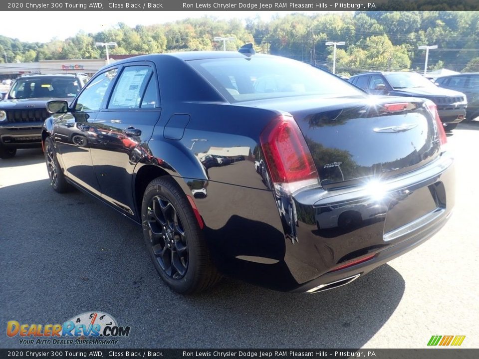 2020 Chrysler 300 Touring AWD Gloss Black / Black Photo #8