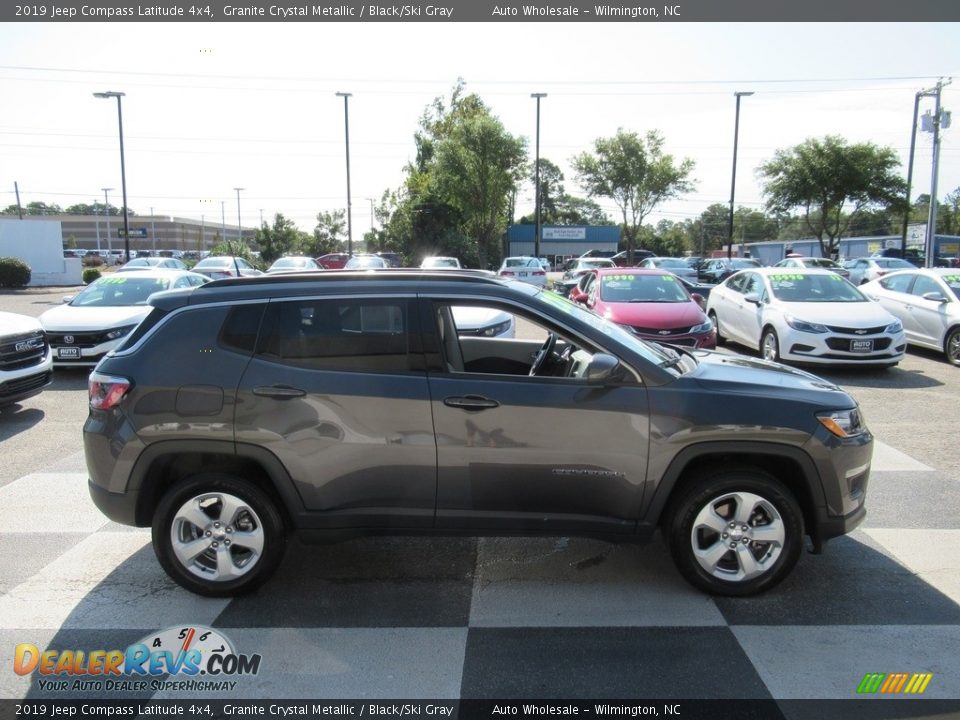 2019 Jeep Compass Latitude 4x4 Granite Crystal Metallic / Black/Ski Gray Photo #3