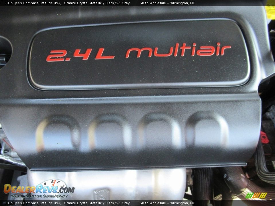 2019 Jeep Compass Latitude 4x4 Granite Crystal Metallic / Black/Ski Gray Photo #6