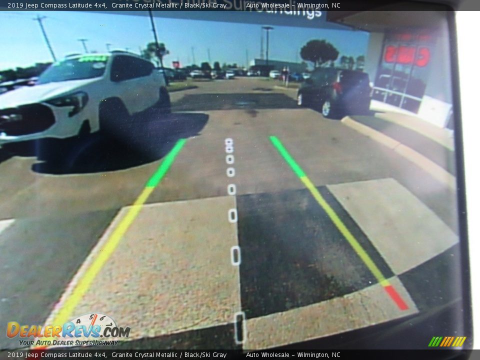 2019 Jeep Compass Latitude 4x4 Granite Crystal Metallic / Black/Ski Gray Photo #18