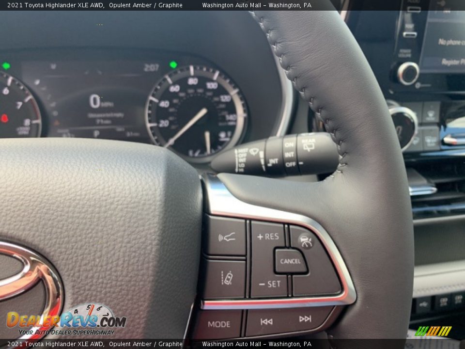 2021 Toyota Highlander XLE AWD Steering Wheel Photo #11