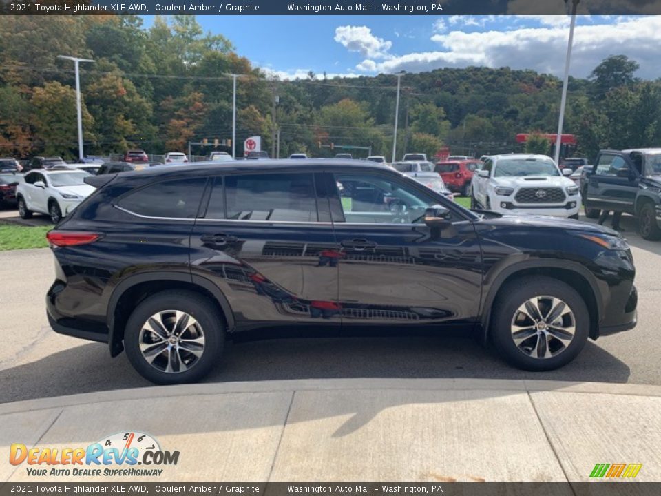 2021 Toyota Highlander XLE AWD Opulent Amber / Graphite Photo #28