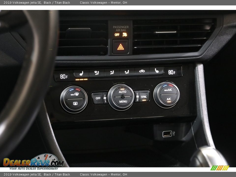 Controls of 2019 Volkswagen Jetta SE Photo #12