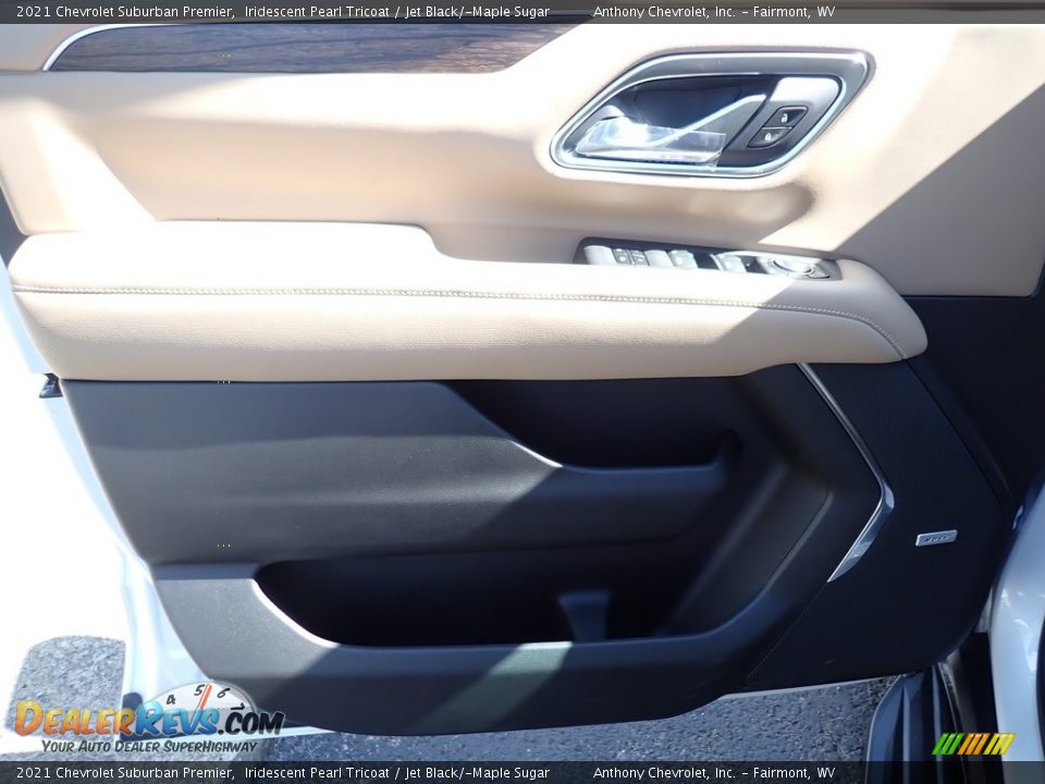 2021 Chevrolet Suburban Premier Iridescent Pearl Tricoat / Jet Black/­Maple Sugar Photo #13