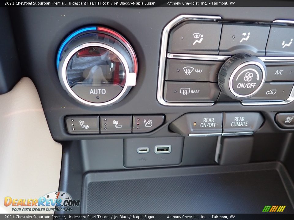 2021 Chevrolet Suburban Premier Iridescent Pearl Tricoat / Jet Black/­Maple Sugar Photo #18