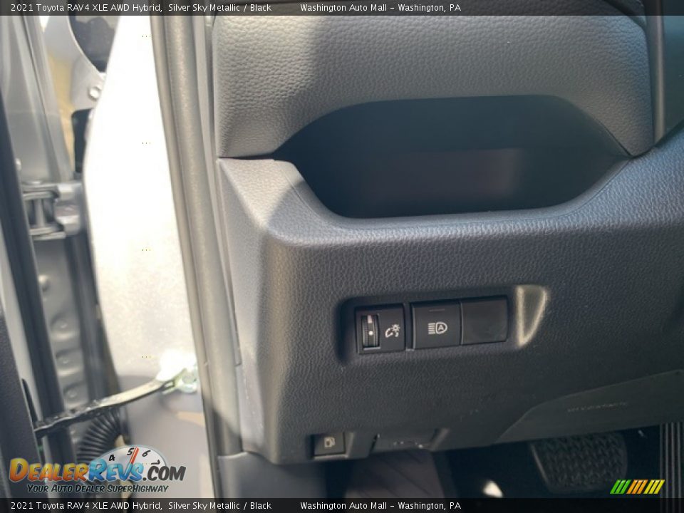2021 Toyota RAV4 XLE AWD Hybrid Silver Sky Metallic / Black Photo #7