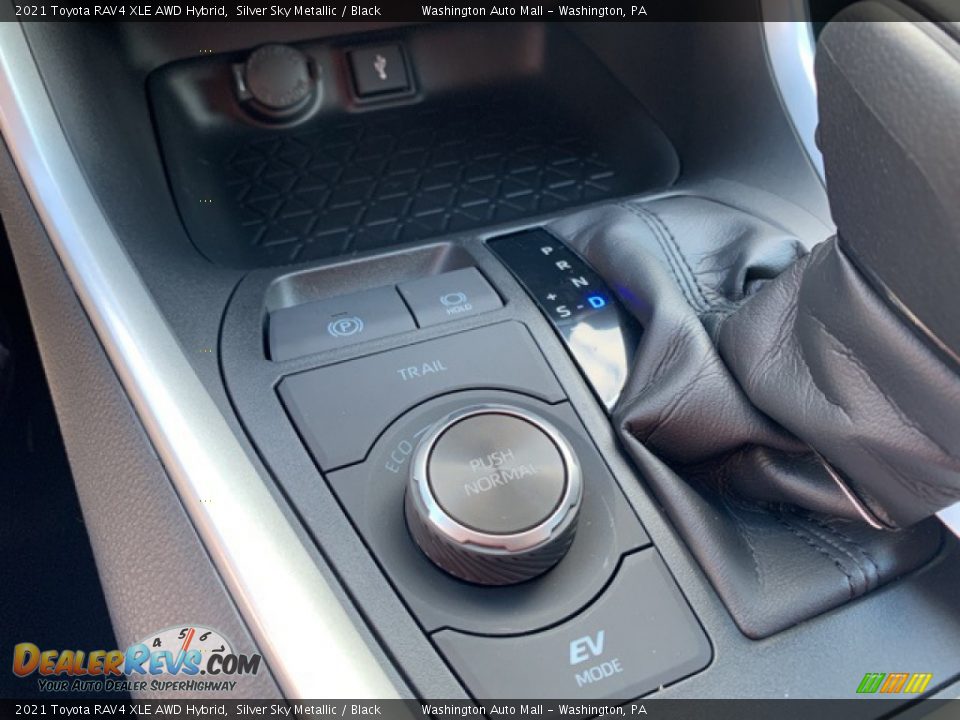 2021 Toyota RAV4 XLE AWD Hybrid Silver Sky Metallic / Black Photo #16