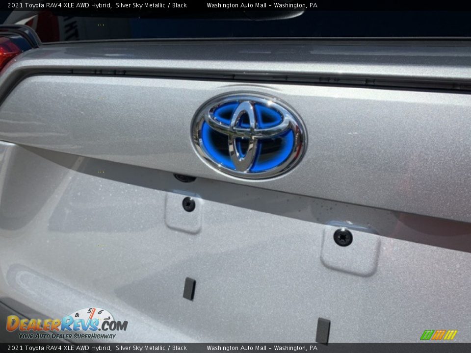 2021 Toyota RAV4 XLE AWD Hybrid Silver Sky Metallic / Black Photo #26