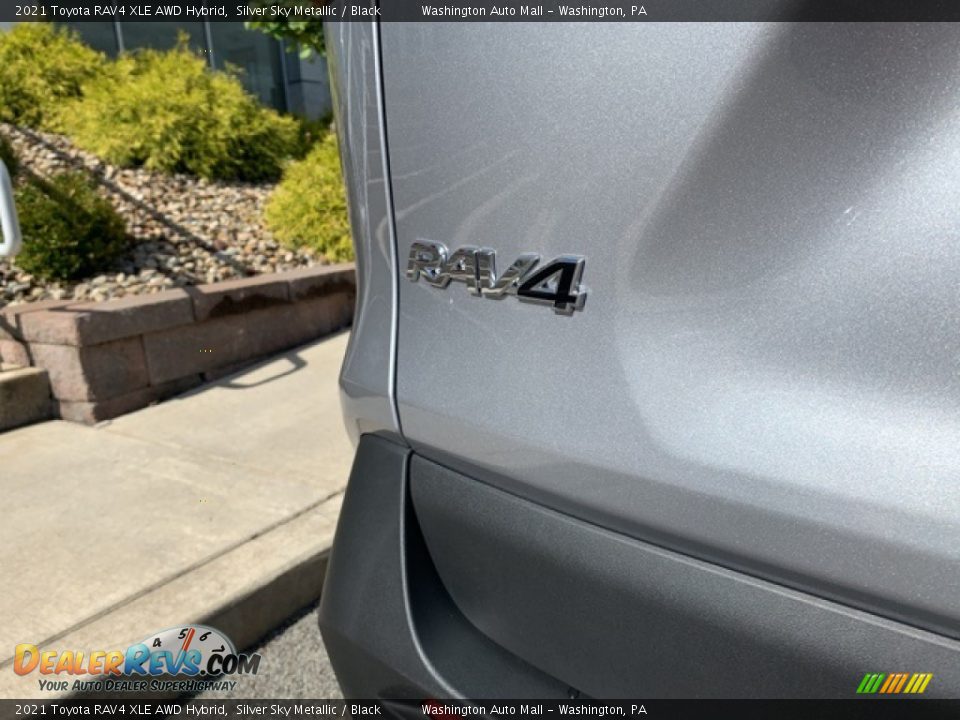 2021 Toyota RAV4 XLE AWD Hybrid Silver Sky Metallic / Black Photo #27