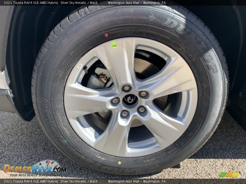 2021 Toyota RAV4 XLE AWD Hybrid Silver Sky Metallic / Black Photo #33