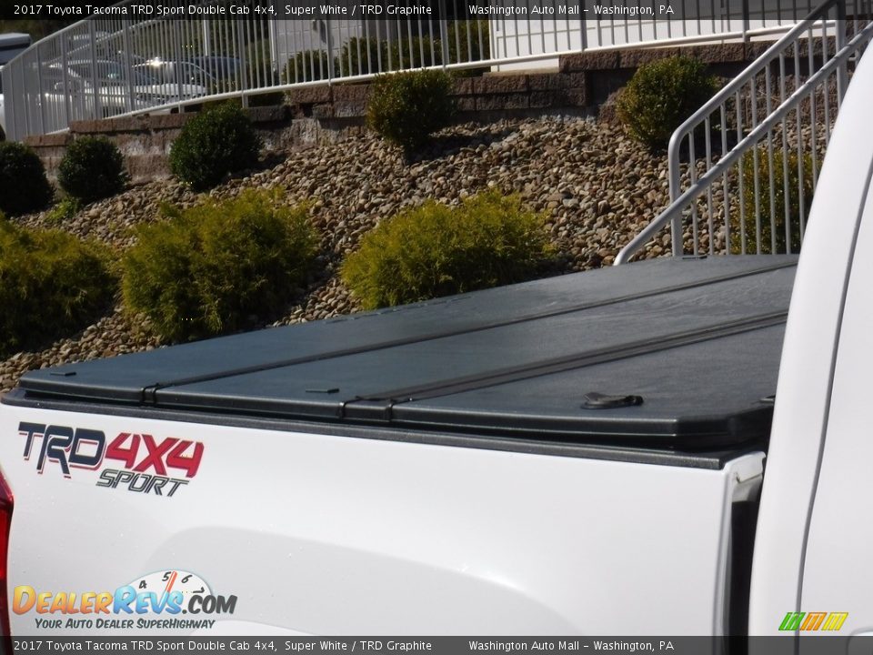 2017 Toyota Tacoma TRD Sport Double Cab 4x4 Super White / TRD Graphite Photo #10
