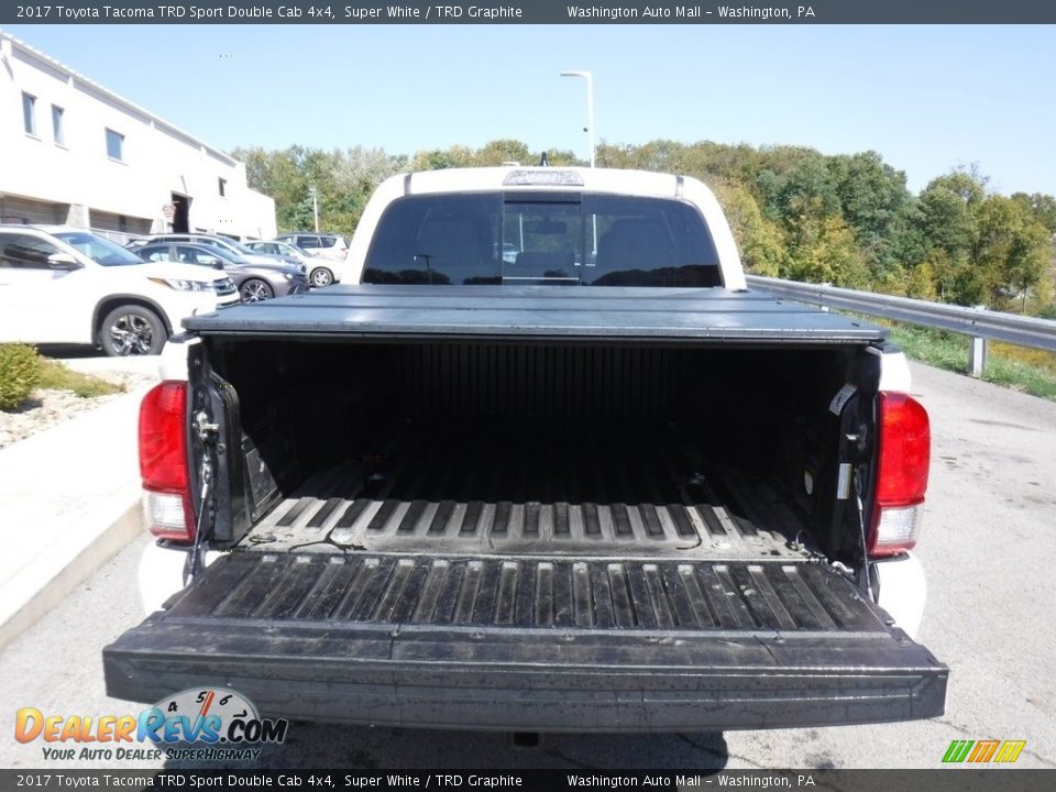 2017 Toyota Tacoma TRD Sport Double Cab 4x4 Super White / TRD Graphite Photo #19