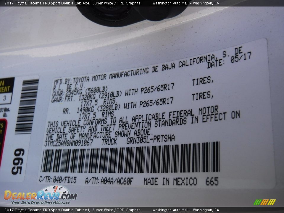 2017 Toyota Tacoma TRD Sport Double Cab 4x4 Super White / TRD Graphite Photo #29