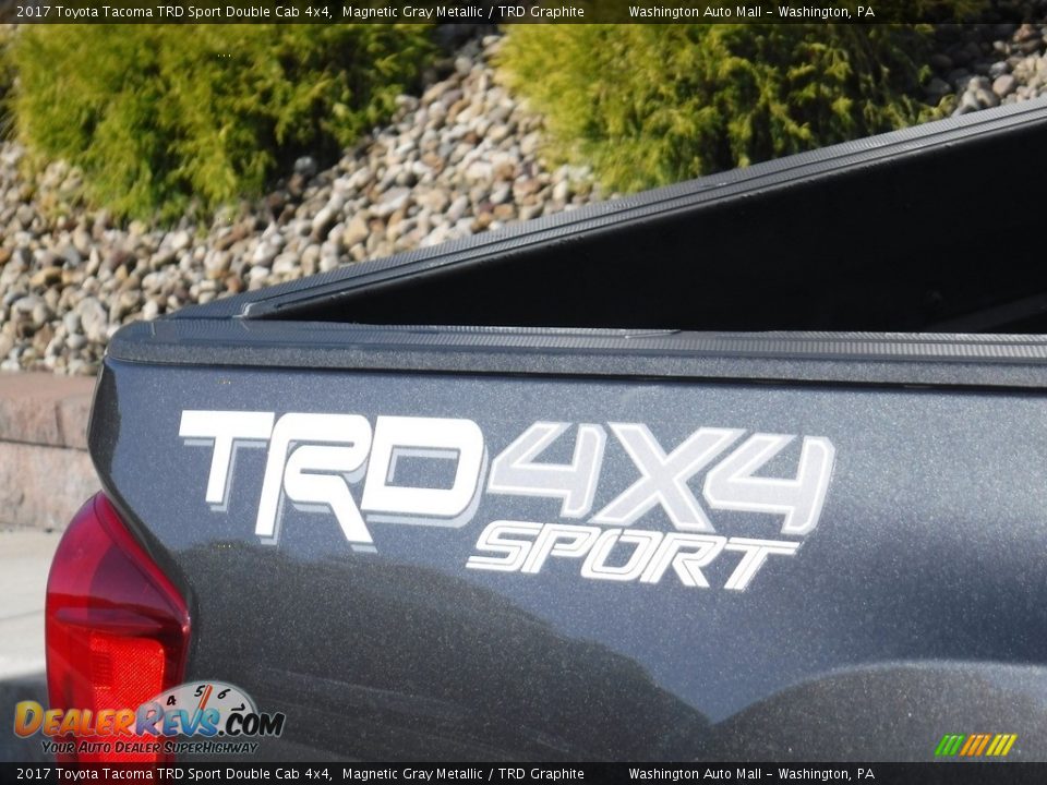 2017 Toyota Tacoma TRD Sport Double Cab 4x4 Magnetic Gray Metallic / TRD Graphite Photo #10