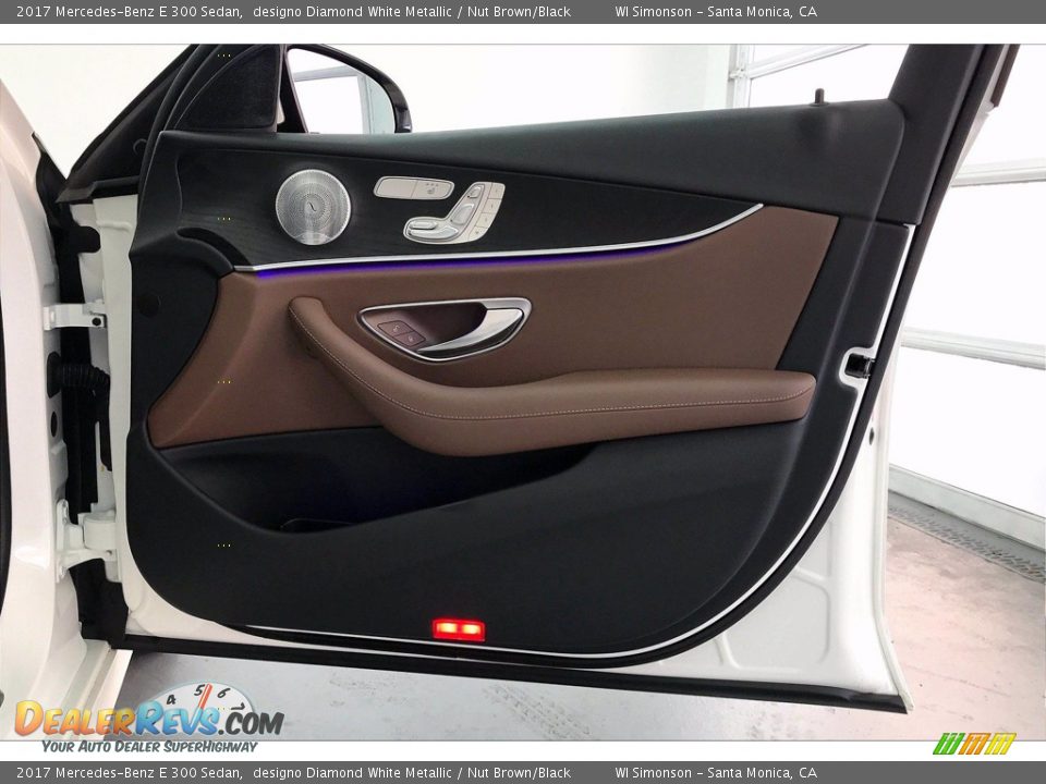 2017 Mercedes-Benz E 300 Sedan designo Diamond White Metallic / Nut Brown/Black Photo #30