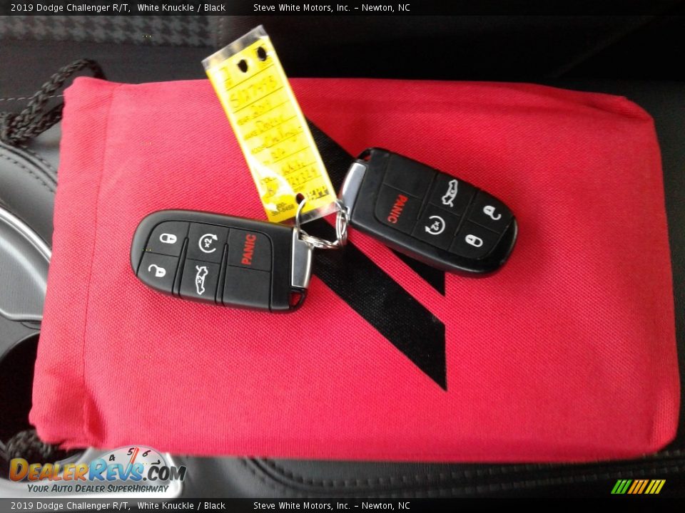 2019 Dodge Challenger R/T White Knuckle / Black Photo #26