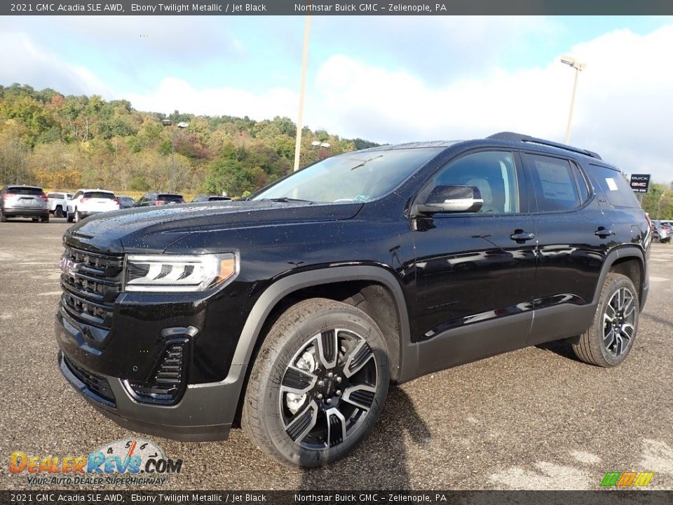 Front 3/4 View of 2021 GMC Acadia SLE AWD Photo #1