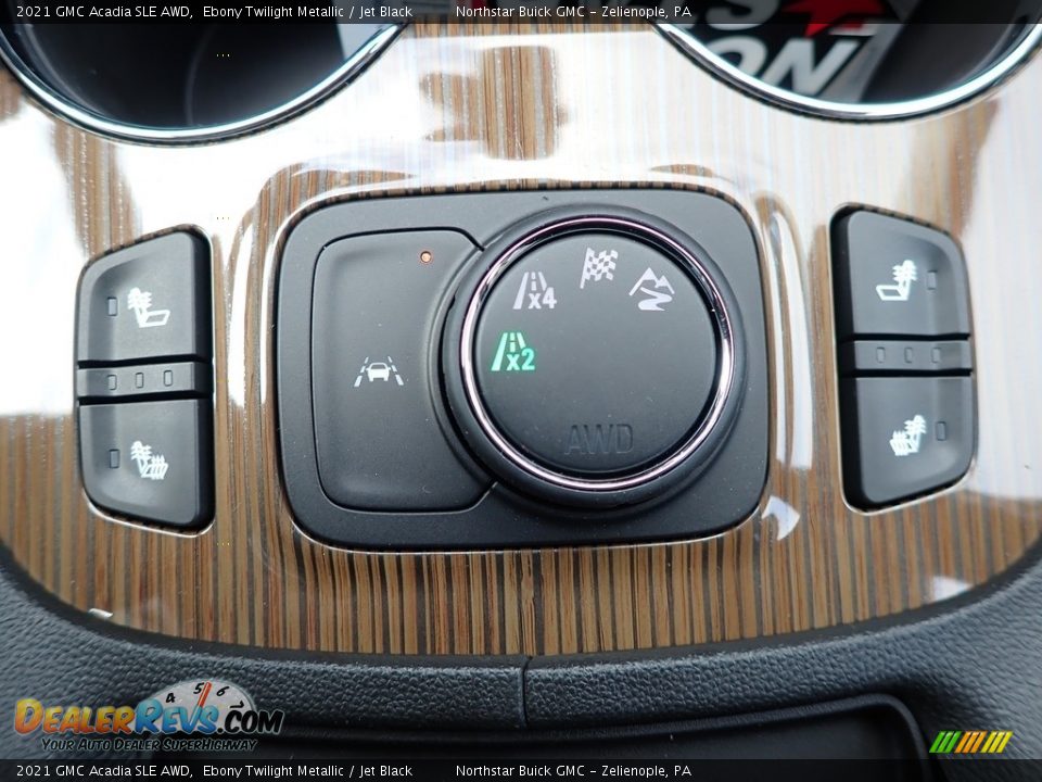 Controls of 2021 GMC Acadia SLE AWD Photo #19