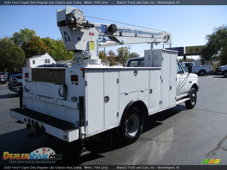 White 1993 Ford F Super Duty Regular Cab Chassis Auto Crane Photo #4