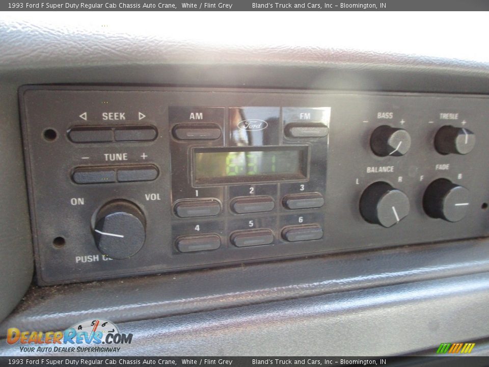 Controls of 1993 Ford F Super Duty Regular Cab Chassis Auto Crane Photo #10