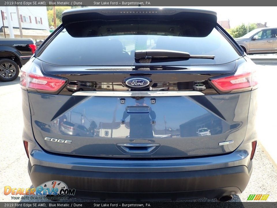 2019 Ford Edge SE AWD Blue Metallic / Dune Photo #4