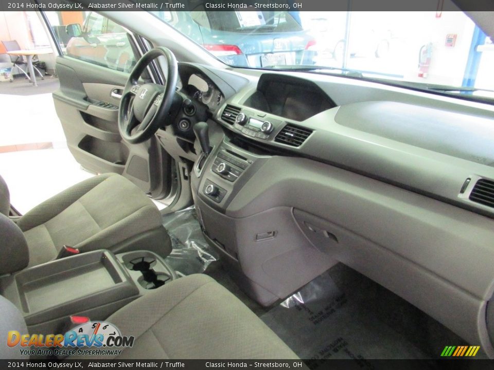 2014 Honda Odyssey LX Alabaster Silver Metallic / Truffle Photo #15