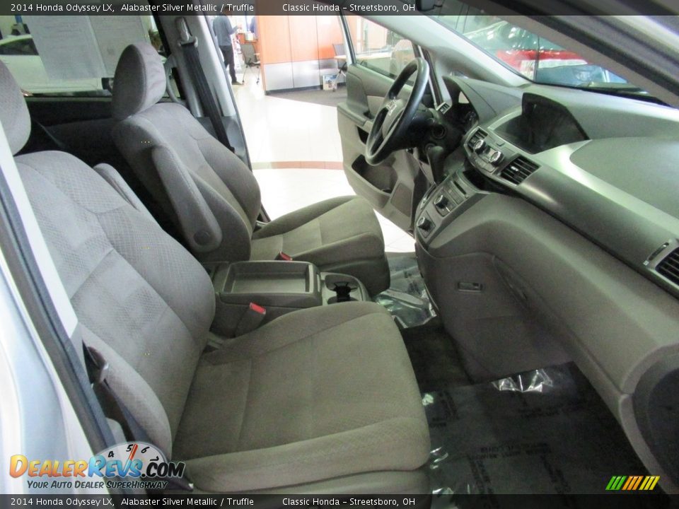 2014 Honda Odyssey LX Alabaster Silver Metallic / Truffle Photo #16