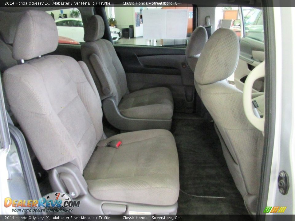 2014 Honda Odyssey LX Alabaster Silver Metallic / Truffle Photo #18